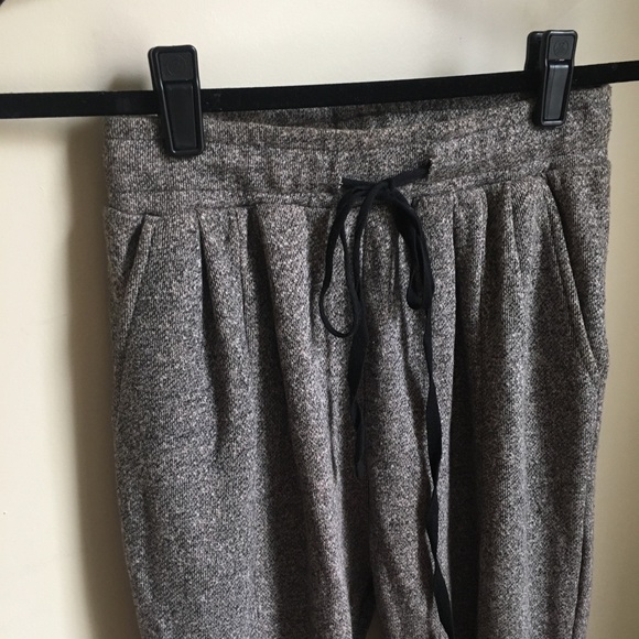 Mink Pink Joggers - Picture 3 of 5